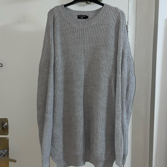 Pretty little thing sweater - Picture 1 of 4